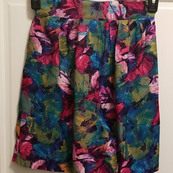 Ladies 2pc multi color tank and skort set - Picture 4 of 8